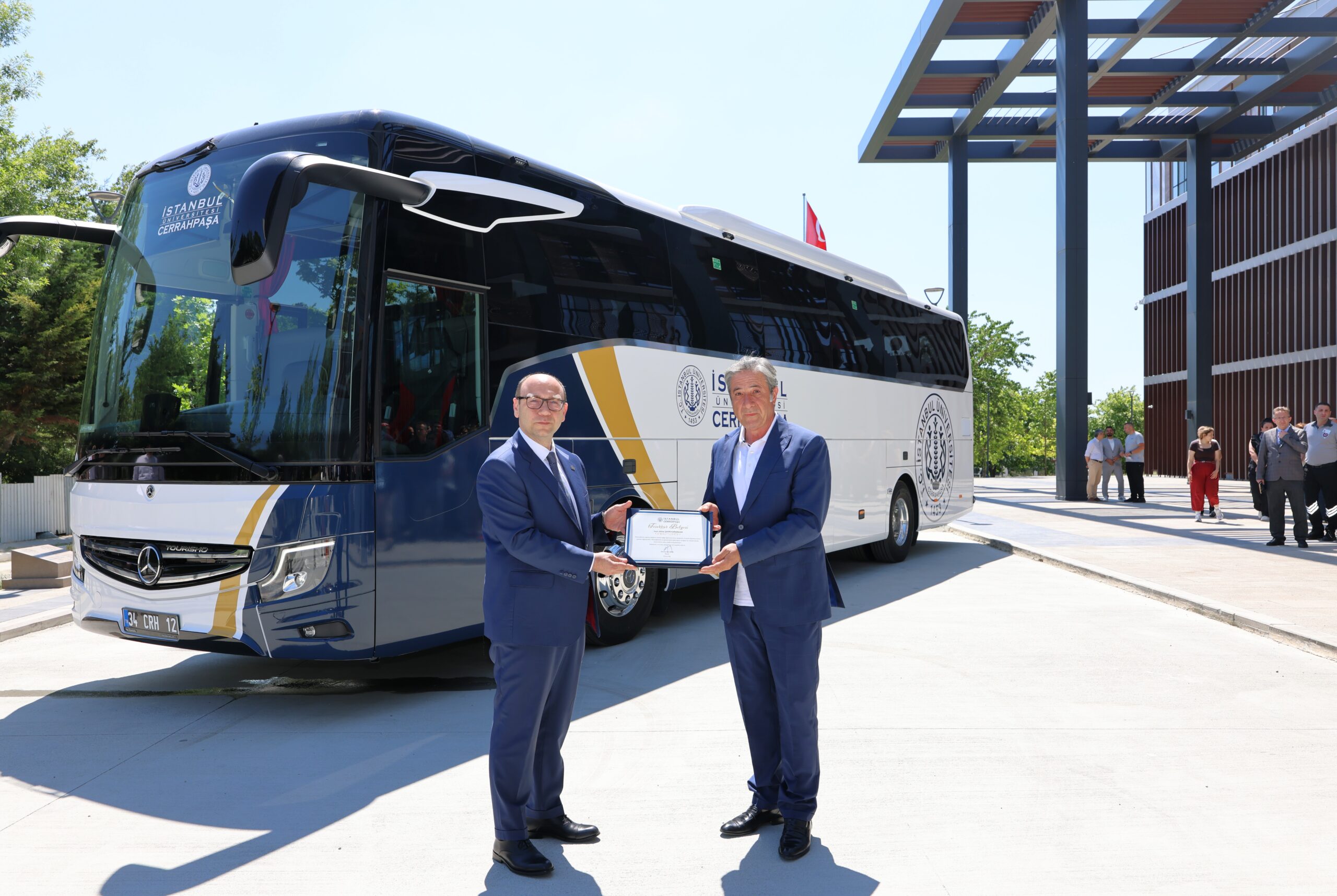 Üniversitemize Bağış Yoluyla Kazandırılan Otobüs Hizmete Alındı